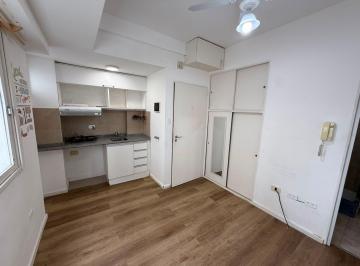 Departamento · 14m² · 1 Ambiente · Alquiler Monoambiente en Flores Luminoso