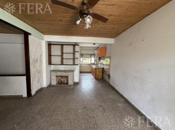 PH · 66m² · 3 Ambientes · Venta PH 3 Ambientes con Patio en Bernal