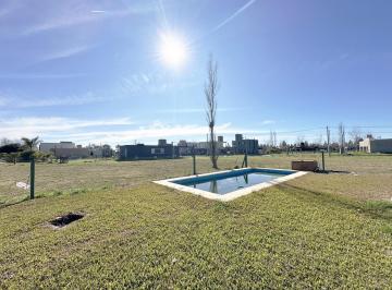 Casa · 126m² · 4 Ambientes · 2 Cocheras · Casa en Venta Pinares del Sur, Piñero, 3 Dorm. con Pileta!