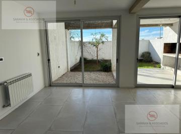 Casa · 133m² · 4 Ambientes · 1 Cochera · Duplex, Alquiler, Terrazas de Manantiales