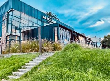 Local comercial · 320m² · Local en Venta en Villa Elisa. Centenario y 47. Lote de 23 X 20. Impecable Estado