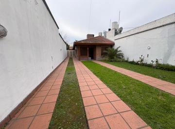 Casa · 524m² · 3 Ambientes · 4 Cocheras · Casa 3 Ambientes en Venta Merlo Sur