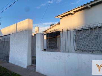 Casa · 80m² · 3 Ambientes · Casa en Venta - 2 Dorm. 1 Baño - Pergamino