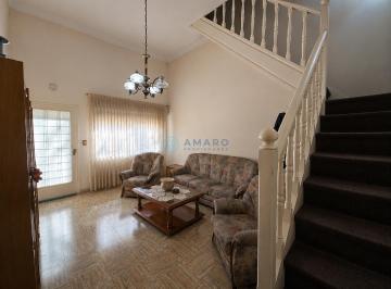 Casa · 130m² · 4 Ambientes · 1 Cochera · Venta · Casa · 2/3 Dorm. · Pichincha · Atención Apto Pb 4