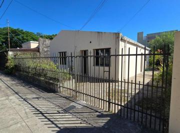 Casa · 115m² · 3 Ambientes · Se Vende Casa Para Refaccionar - Financiada