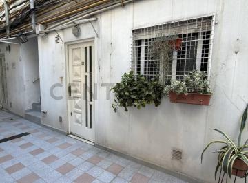 Departamento · 31m² · 2 Ambientes · Almagro - PH Planta Baja 2 Amb. C/pequeño Patio