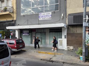 Local comercial · 680m² · Local Av Cabildo 2300 Casi Esquina Olazabal. Zona Comercial.