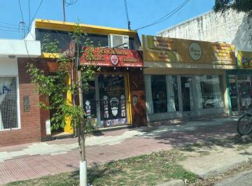 Casa de 6 ambientes, Río Tercero · Venta Propiedad Av Savio 269 - Rio Tercero - Oportunidad Inversor - 3 Locales + 3 Depto 1 Dor