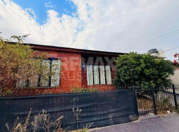 Casa · 235m² · 5 Ambientes · 1 Cochera · Casa 3 Dorm. Barrio Pueyrredon