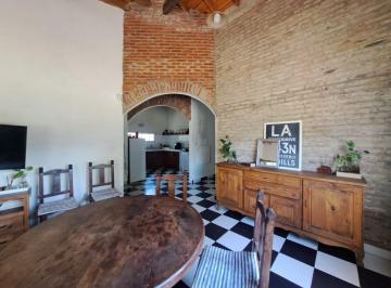 Casa · 185m² · 4 Ambientes · 2 Cocheras · Casa Multifamiliar en Venta - Paso del Rey.