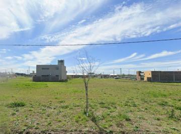 Terreno , Alvear · Lote de 450 m² en Campos del Oeste Alvear. Posesion Inmediata.