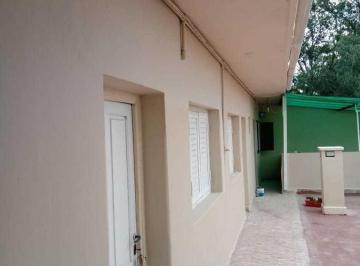 Edificio · 174m² · 13 Ambientes · Hotel en Venta - 12 Dorm. 12 Baños - 204 m² - Termas de Rio Hondo