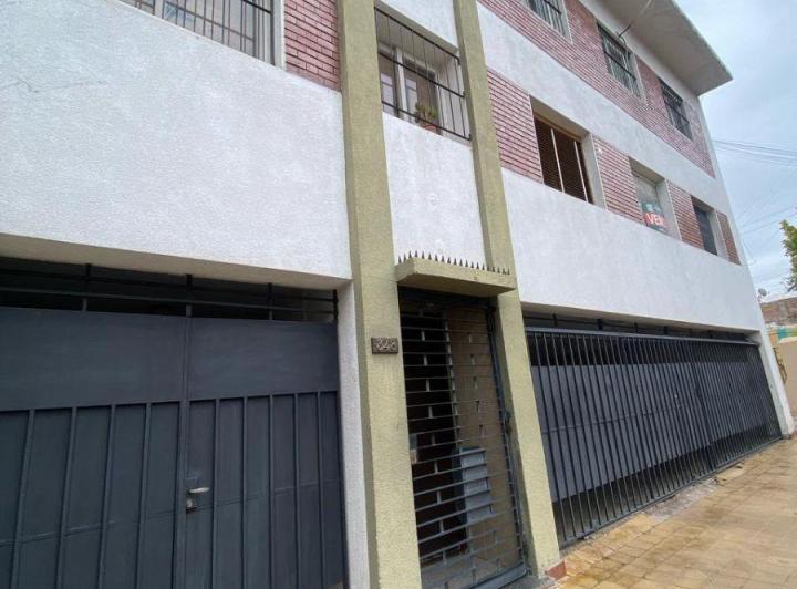 Departamento · 80m² · 7 Ambientes · 1 Cochera