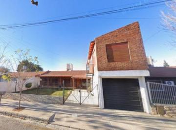 Casa de 10 ambientes, Neuquén · Venta Casa 4 Dorm. + Dpto 1 Dormitorio - Neuquen Capital