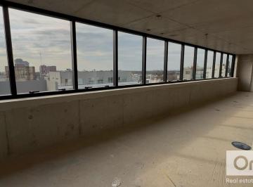 Oficina comercial · 318m² · 1 Ambiente · 2 Cocheras · Oficina en Venta Planta Completa Vistas 360! 2 Cocheras. Seguridad