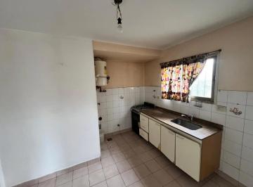 Departamento de 2 ambientes, Morón · Hermoso Departamento en Alquiler Grande Amplio Moron Centro con Balcon