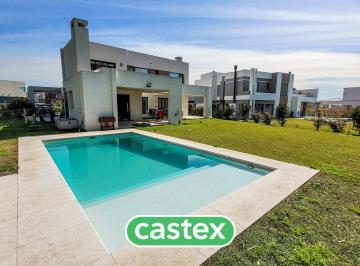 Casa · 264m² · 5 Ambientes · 4 Cocheras · Excelente Casa en Alquiler en Terralagos, Canning
