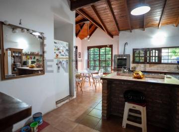 Casa · 160m² · 6 Ambientes · 2 Cocheras · Casa en Venta con 3 Dorm., City Bell, Entre Caminos, Apta Crédito