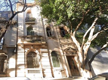 Departamento · 67m² · 2 Ambientes · Departamento de 21/2 Ambientes - 67 m² - 1 Piso por Escalera