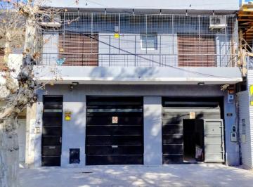 Departamento · 220m² · 4 Ambientes · Alquiler Departamento 4 Ambientes con Garage en Wilde