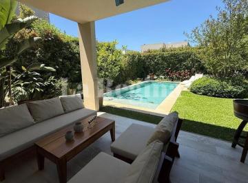 Casa · 211m² · 4 Ambientes · 2 Cocheras · Casa en Alq. Temporario en Tipas, Nordelta, Tigre