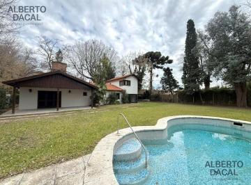 Casa · 190m² · 6 Ambientes · 2 Cocheras · Casa en Villa de Mayo