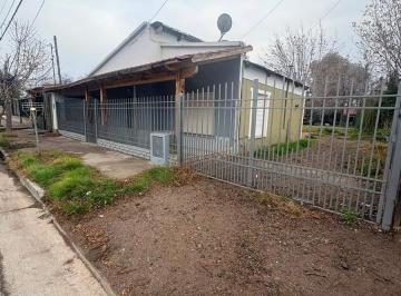 Casa · 3 Ambientes · 1 Cochera · Casa en Villa Regina