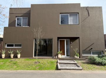 Casa · 109m² · 4 Ambientes · Venta Casa 4amb B°california Village Apto Credito