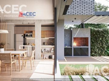 Casa · 131m² · 5 Ambientes · Venta - Casa Cuatro Dorm. - Zona Fisherton