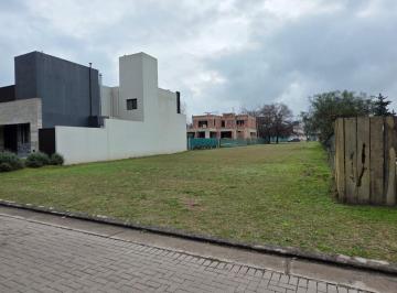 Foto · Antigua Estancia El Mejor Lote del Barrio! Seguridad 24 Frente a La Morada