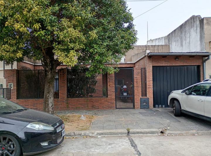 Casa · 112m² · 3 Ambientes · 3 Cocheras