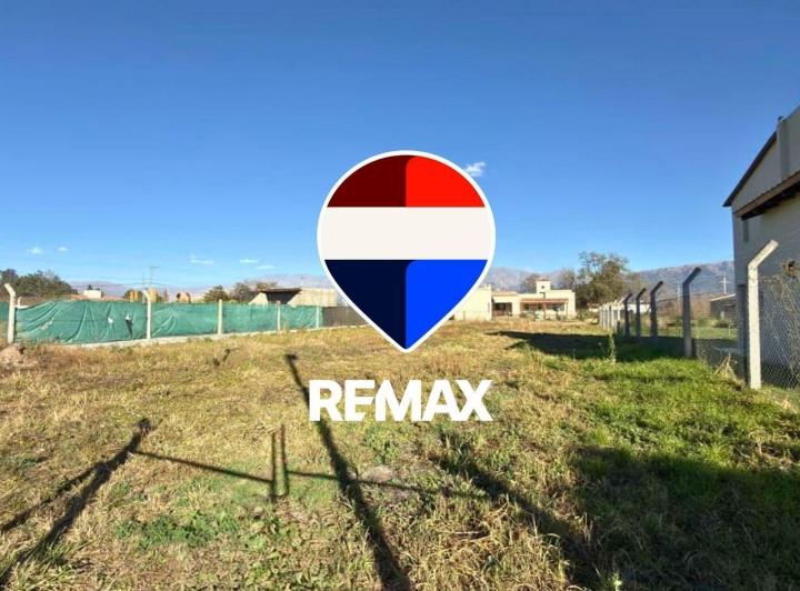 Terreno · 925m²