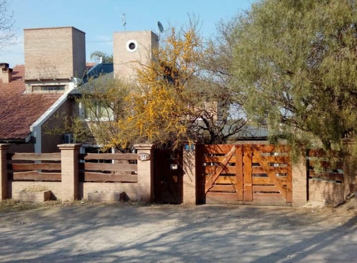 Casa · 225m² · 3 Ambientes