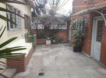 Casa · 80m² · 3 Ambientes · 1 Cochera · Alquiler Casa en El Palomar 3 Ambientes