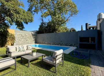 Casa · 108m² · 4 Ambientes · 2 Cocheras · Casa en Venta 4 Amb - Padua Sur con Pileta