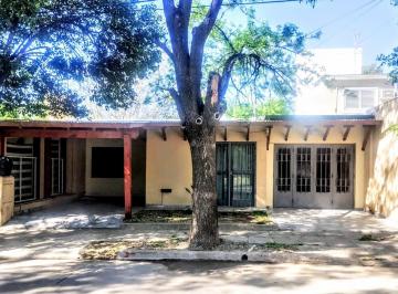 Casa · 95m² · 5 Ambientes · Casa en Venta en Inaudi, 3 Dorm., con Escritura.