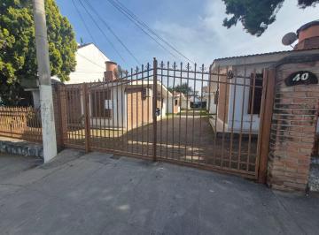 Casa · 48m² · 4 Ambientes · 1 Cochera · Casa - Alta Gracia
