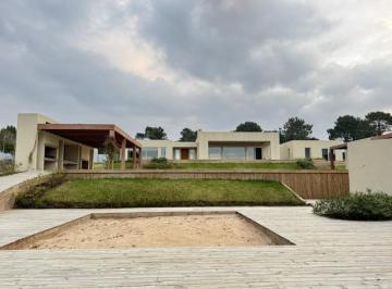 Casa · 500m² · 10 Ambientes · 2 Cocheras · Conquipropiedades - Casa en Laguna Escondida - Maldonado - José Ignacio