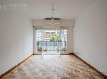 Departamento · 59m² · 3 Ambientes · 3 Ambientes Reciclado en Venta en Colegiales (Por Escalera)