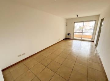 Departamento · 45m² · 2 Ambientes · Alquiler Departamento 1 Dormitorio con Balcón y Amenities - Barrio Abasto