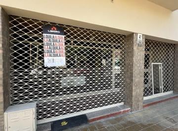 Local comercial · 420m² · 6 Ambientes · 1 Cochera · Local en Capital