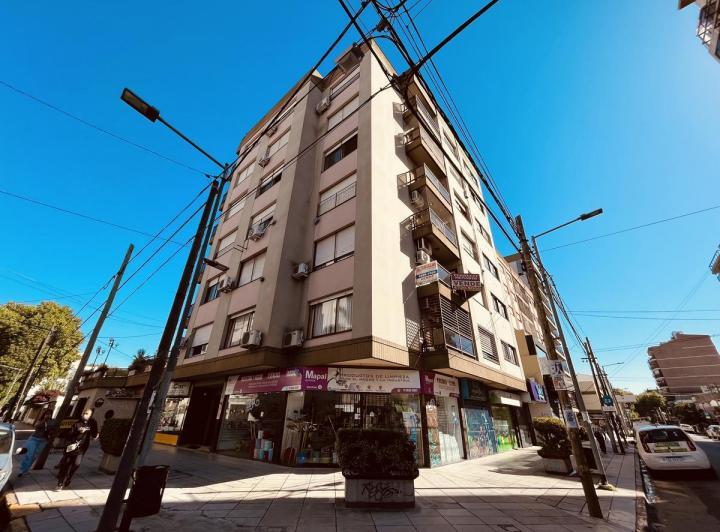 Departamento · 100m² · 4 Ambientes · 1 Cochera