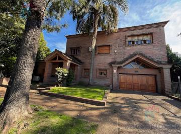 Casa · 362m² · 5 Ambientes · 2 Cocheras · Casa en Muñiz