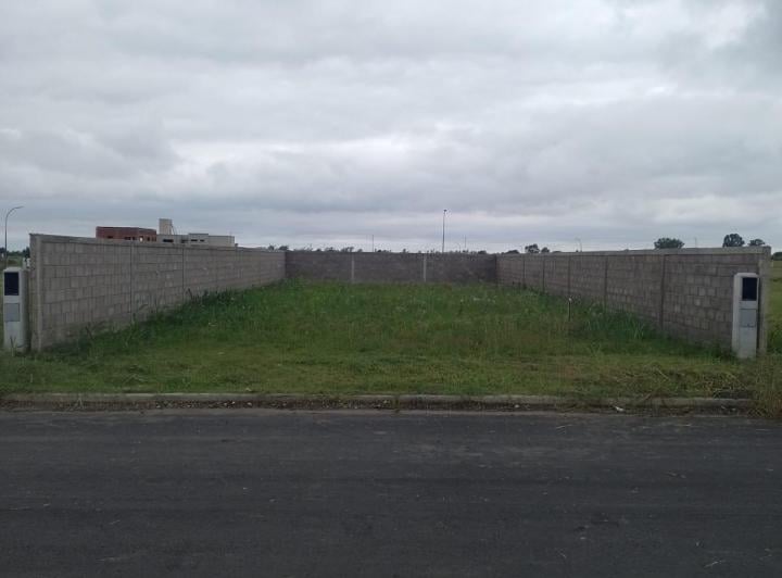 Terreno · 360m²