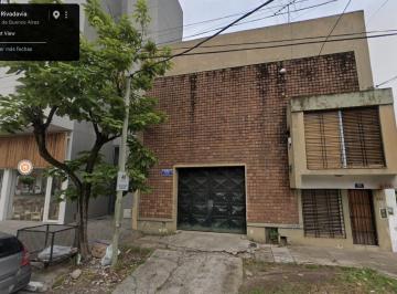 Local comercial · 260m² · 3 Ambientes · En Alquiler | Importante Galpón en Pleno Centro de Moreno con Oficinas - 260 m² - Calle Rivadavia Al