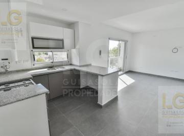 Departamento · 43m² · 2 Ambientes · 1 Cochera · Departamento en Venta de 2 Ambientes en Berazategui Centro con Cochera