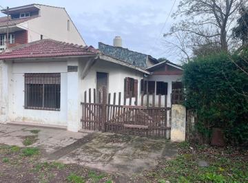 Casa · 111m² · 3 Ambientes · Venta Casa 3 Ambientes 2 de Abril Quincho Parque