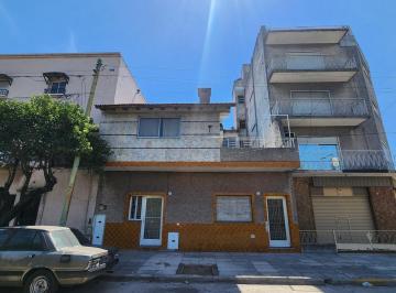 Edificio · 450m² · 7 Ambientes · 1 Cochera · Edificio en Block Casa Sobre Lote Propio de 220 m² | Parque Avellaneda