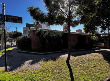 Casa de 8 ambientes, Córdoba · Casa 3 Dorm | 210 m² | Sobre Cacheuta