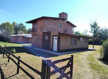 Casa · 120m² · 4 Ambientes · 2 Cocheras · Hermosa Casa, Más un Monoambiente en Venta